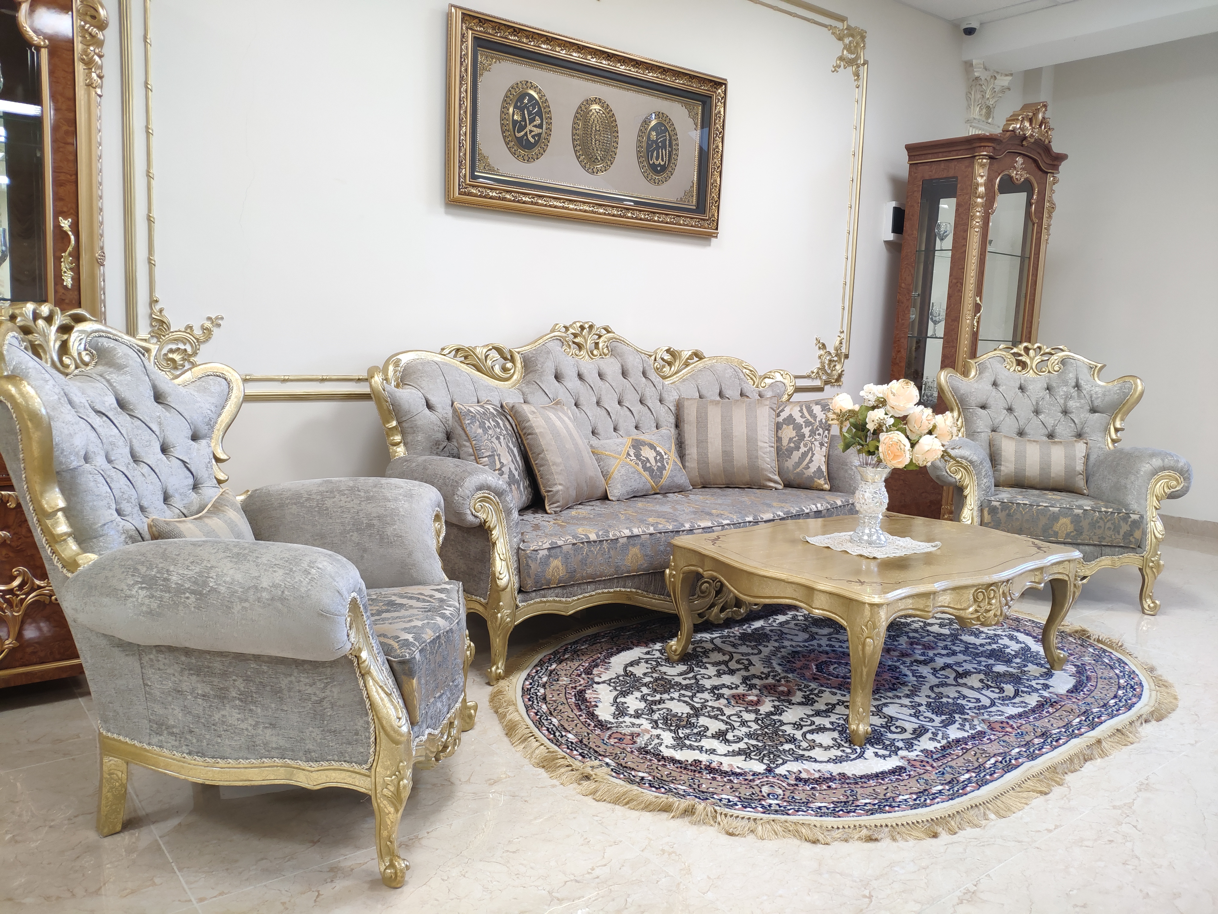 Красивая мебель из Дагестана