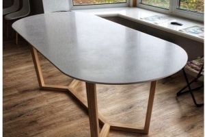 Большой стол из камня на деревянном подстолье - Мебельная фабрика «Массив»