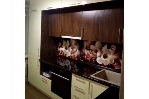 Двухэтажная угловая матовая кухня - Мебельная фабрика «Гранд Мебель 97»