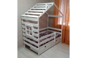 Кровать-домик Зебра - Мебельная фабрика «Кроваткин18»