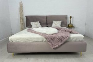 Кровать интерьерная с откидной подушкой - Мебельная фабрика «DivanOFF27»