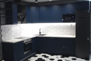 Кухня 2 темно-синяя угловая - Мебельная фабрика «Мебель FM»
