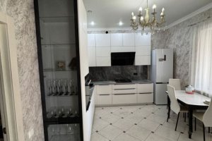 Кухня угловая светлая - Мебельная фабрика «МЭК»