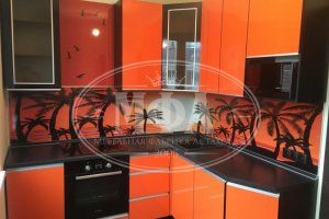 Кухня глянцевая оранжевая 64 - Мебельная фабрика «МФА»