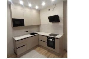 Кухня угловая под потолок