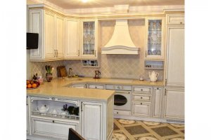 Кухня в классическом стиле массив - Мебельная фабрика «Курдяшев»