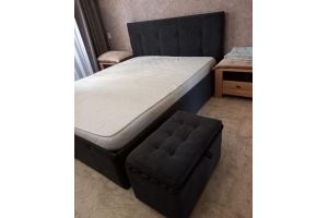 Мягкая кровать с пуфом - Мебельная фабрика «Алеф+»