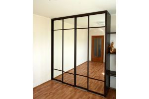 Шкаф-купе зеркальные двери - Мебельная фабрика «Удобна»