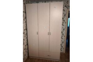 Шкаф распашной из ЛДСП - Мебельная фабрика «МИКС»