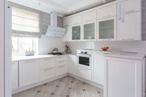 Угловая Белая кухня - Мебельная фабрика «ЮЛИС»