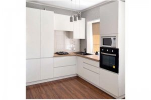 Угловая белая кухня - Мебельная фабрика «Астмебель»