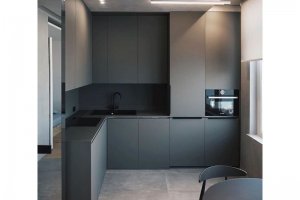 Угловая матовая черная кухня - Мебельная фабрика «Технологии комфорта»