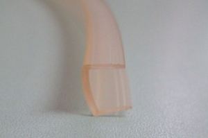 Уплотнитель для алюминиевых профилей 8/10 мм(01)
