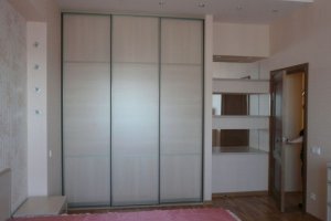 Встроенный шкаф-купе в спальню - Мебельная фабрика «Командор»